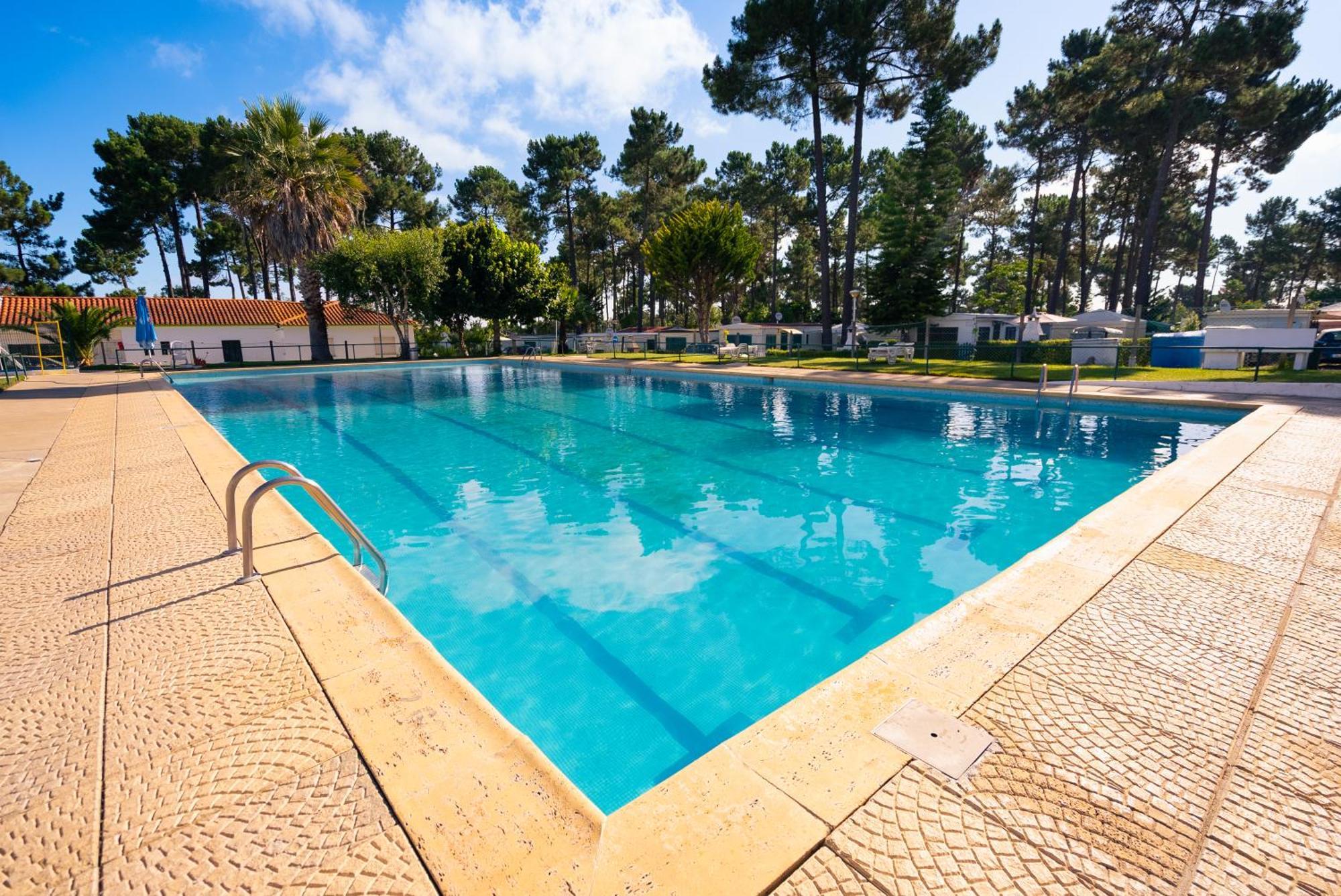 Kampaoh Sesimbra Hotel Exterior photo